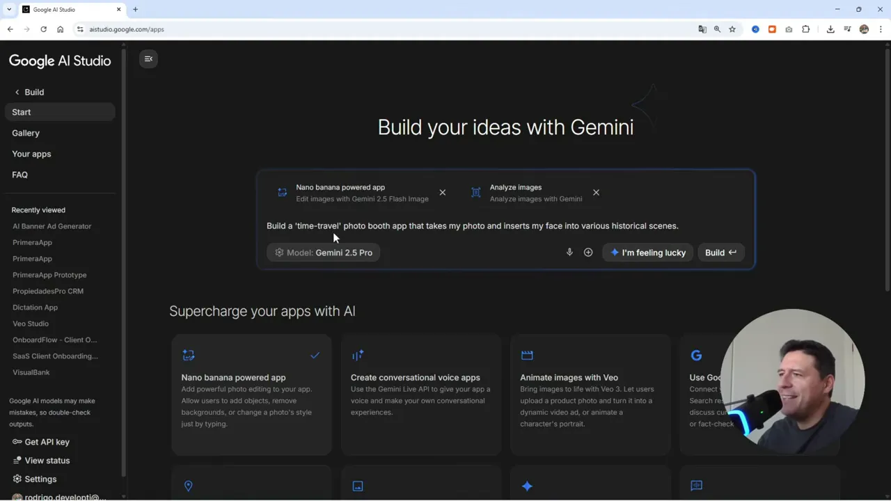 Google AI Studio ACTUALIZADO! Crea Increíbles Apps con IA GRATIS y Sin Límites 4 Sugerencia automática de app: máquina del tiempo con cabina de fotos