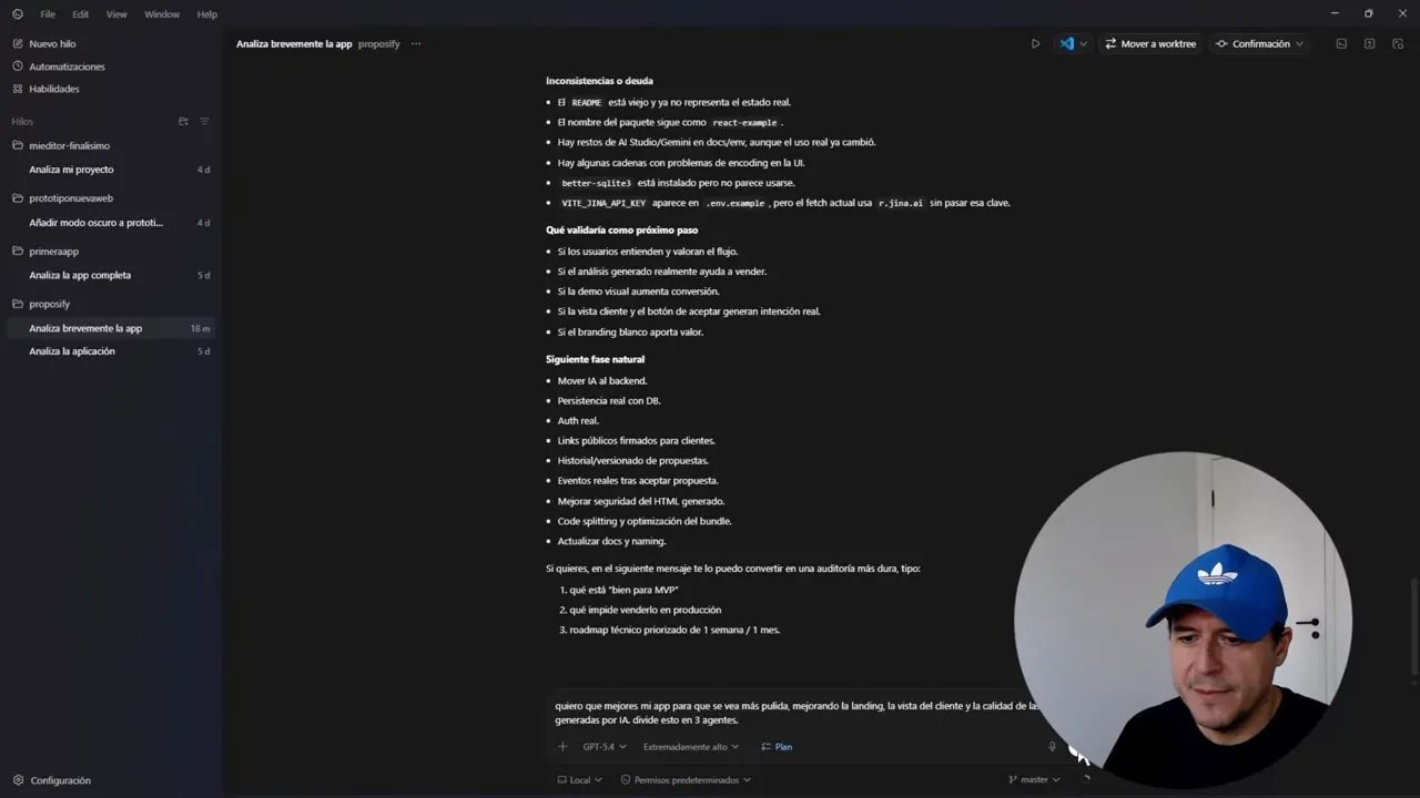 Pantalla de Codex mostrando una auditoría de la app con lista de próximos pasos; recuadro circular del presentador en la esquina inferior derecha.