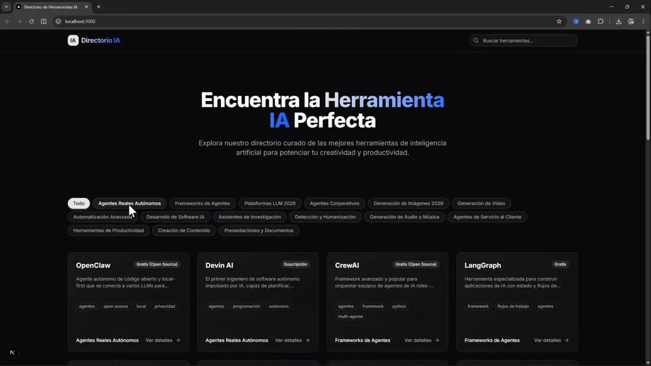 Página principal del directorio de herramientas IA con el título 'Encuentra la Herramienta IA Perfecta', barra de filtros y tarjetas en cuadrícula