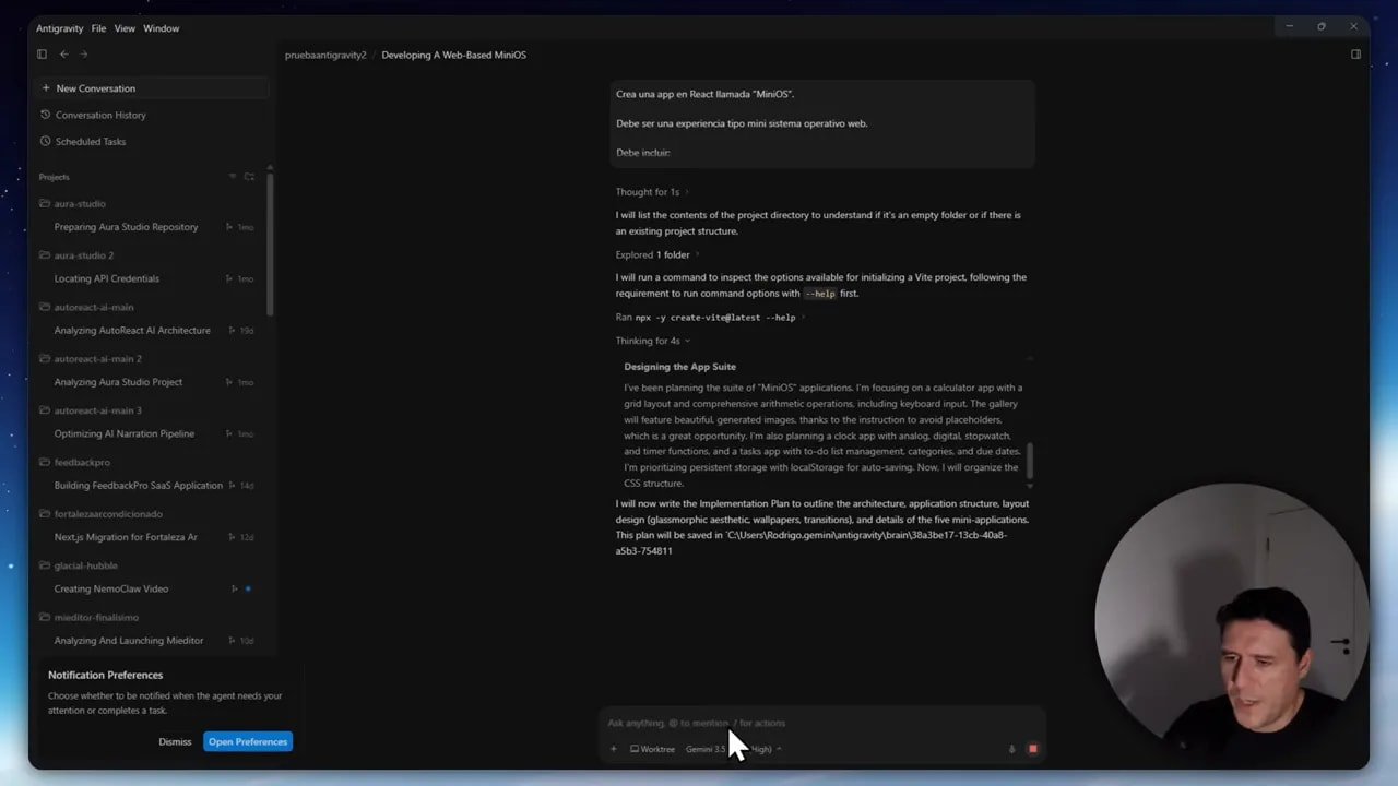 Probé Google Antigravity 2.0 con Gemini 3.5 y no esperaba esto 3 Captura de Google Antigravity 2.0 mostrando el plan del agente para construir “Minios” en React desde una conversación