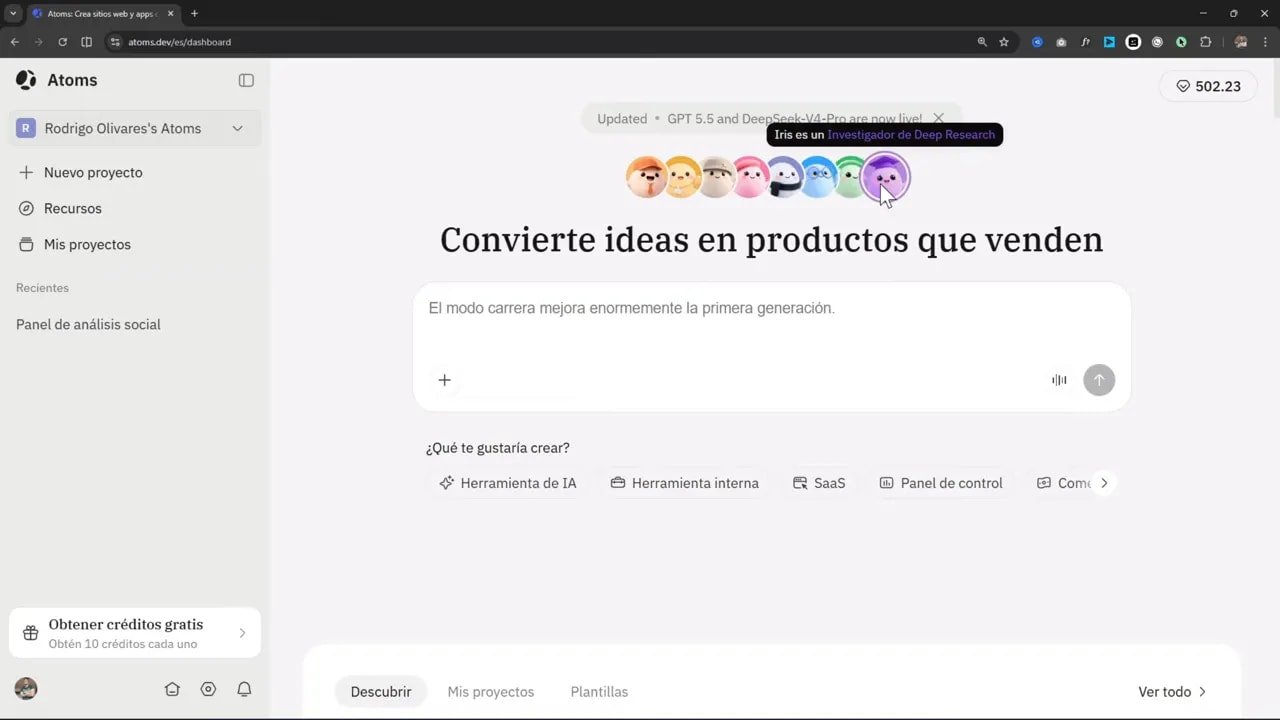 Le pasé mi idea a Atoms y creó una app SaaS completa 1 Dashboard de Atoms con rol “Iris es un Investigador de Deep Research” y modo carrera activado