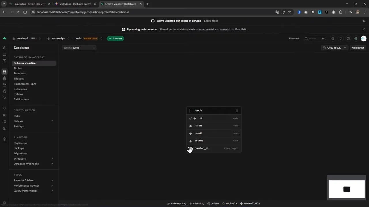 Crea tus propias apps con CODEX y deja de pagar herramientas que ya puedes construir tú mismo 4 Esquema en Supabase mostrando la tabla leads con columnas id, name, email y created_at