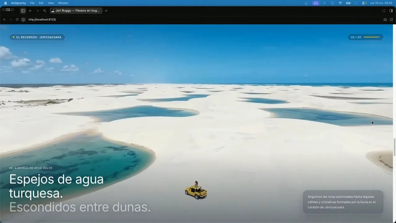 Sección del recorrido con dunas, lagunas turquesas y un texto blanco en la esquina inferior izquierda